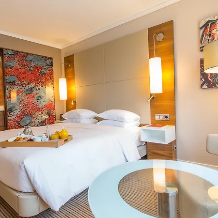 Hilton Hotel 4*