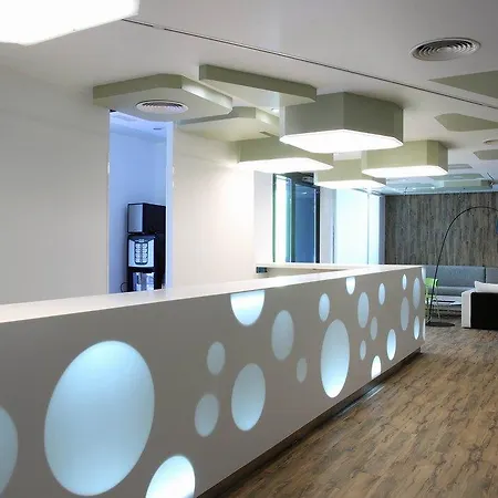 Hotel Mate Pau, 3*