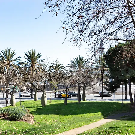 בית הארחה Yomo Bcn Port
