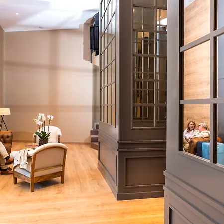 Отель Guitart Grand Passage
