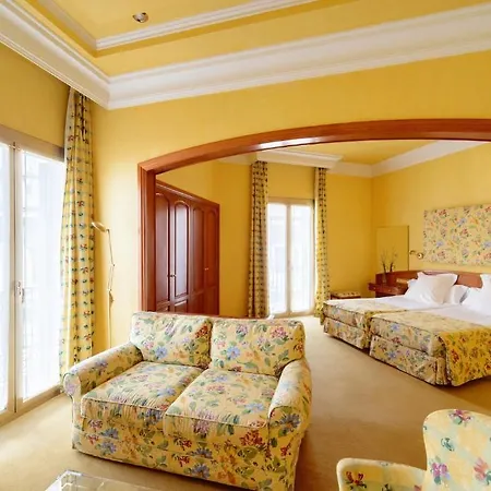 Отель Lamaro 5*