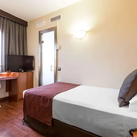 Otel Catalonia Castellnou Barselona