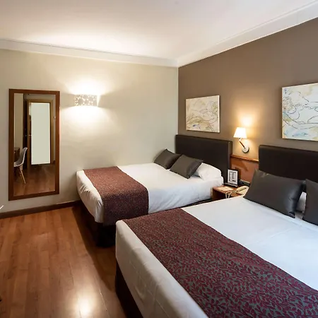 Otel Catalonia Castellnou Barselona
