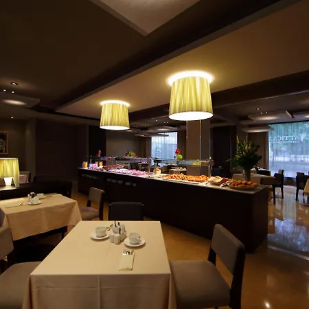Attica 21 Mar Hotel