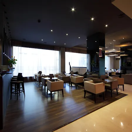 Attica 21 Mar Hotel 4*