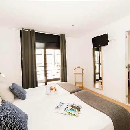 Bypillow House Hotel