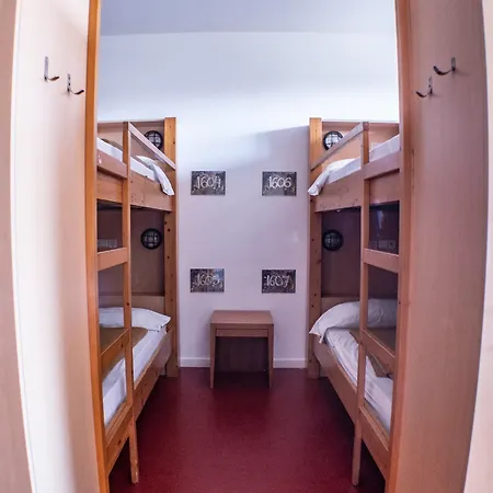 Hostal Inout