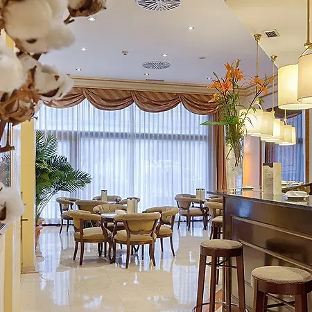 Hotel Roger De Lluria