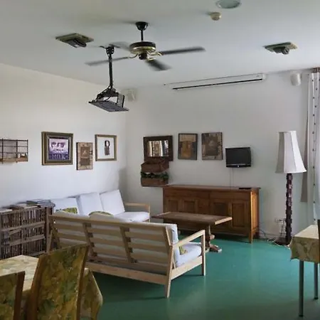Hostel Inout