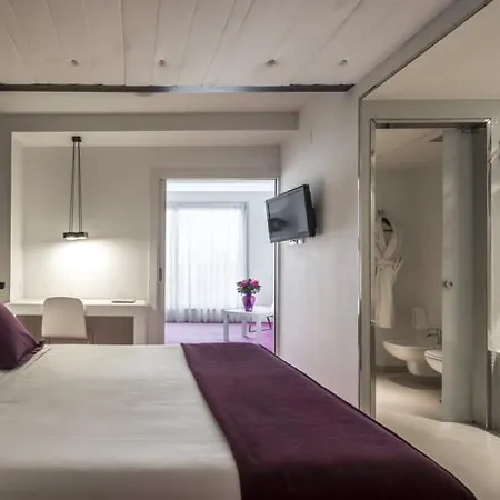 Allegro Hotel 3*