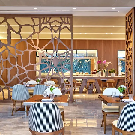 Intercontinental By Ihg Hotel 5*