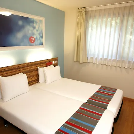 Otel Travelodge Poblenou