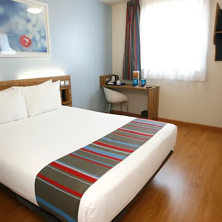 Otel Travelodge Poblenou