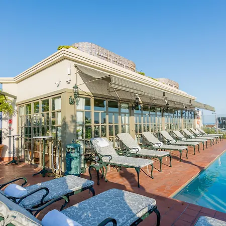 El Palace Hotel