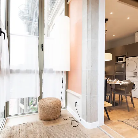 Aspasios Urquinaona Apartmán