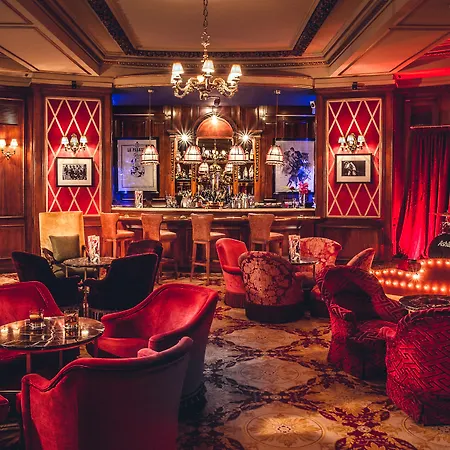 El Palace Hotel 5*