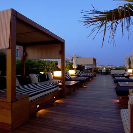 1898 Hotel 4*