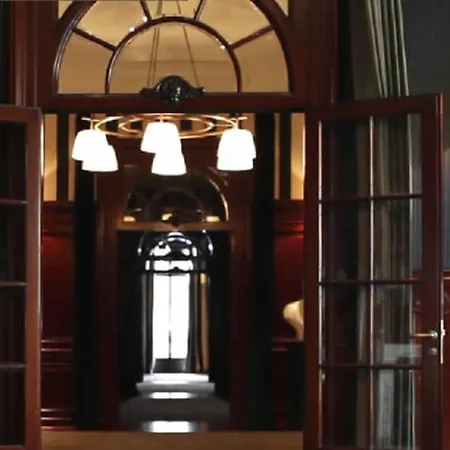 1898 Hotel 4*