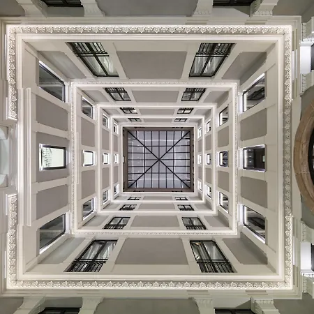 H10 Urquinaona Plaza (adults Only) Hotel 4*