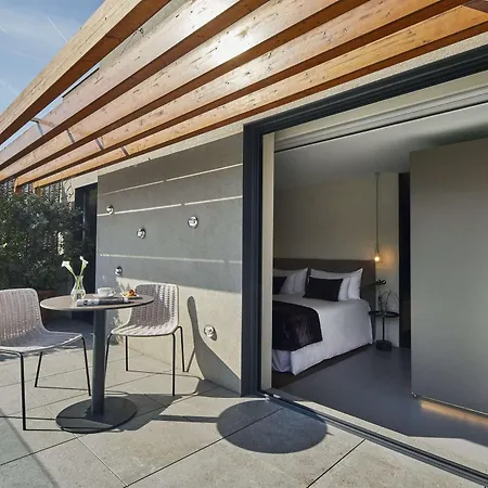 Ohla Eixample 5*