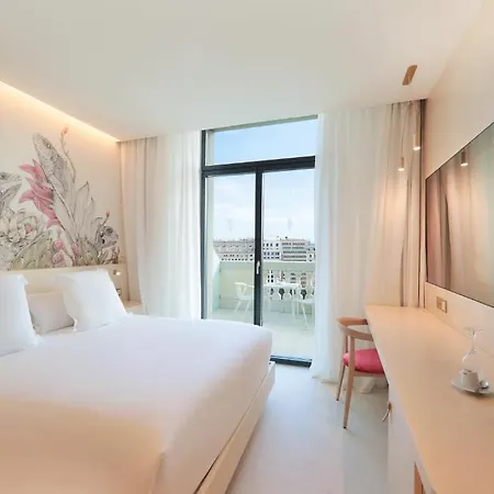 45 Times 4* Barcelona