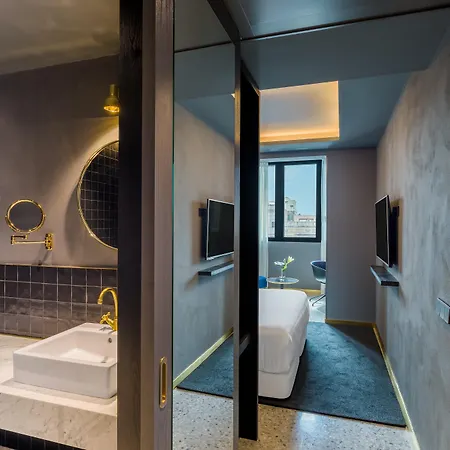 Mate Collection Gerard, Hotel 4*