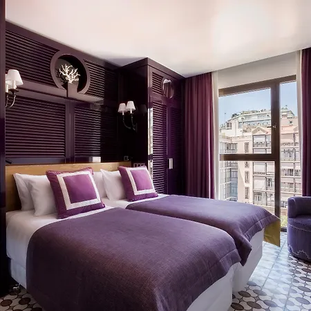 Mate Anna, Hotel Barcelona