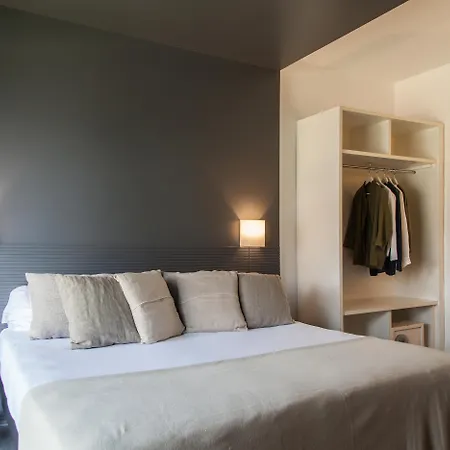 Sixties Ramblas Hotel