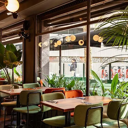 Sixties Ramblas Hotel