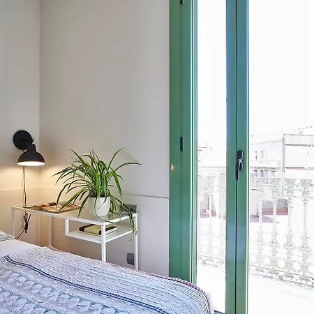 Sants Station Apartmán *