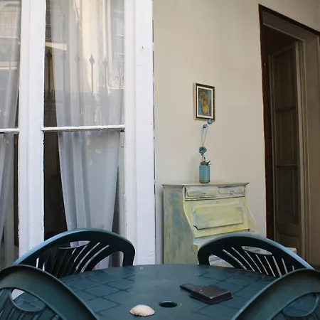 Hostal Bed & Art *