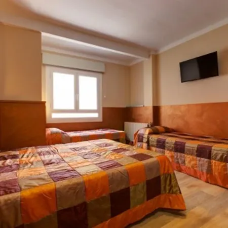 Konukevi Hostal Barcelona