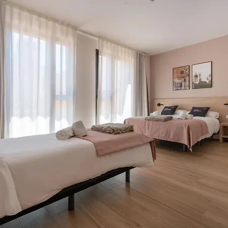 Hotel Limehome Carrer De Besalu 82 Barcelone
