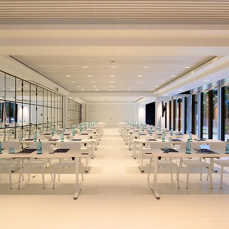 Hotel Seventy