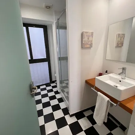 Apartamento Sagrada Familia- Excelente Ubicación
