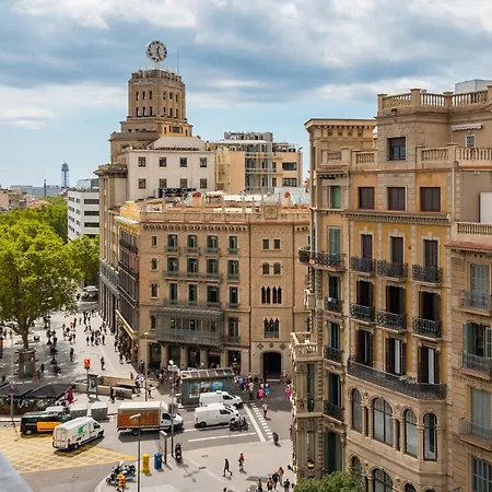 Apartment Eixample 4 *