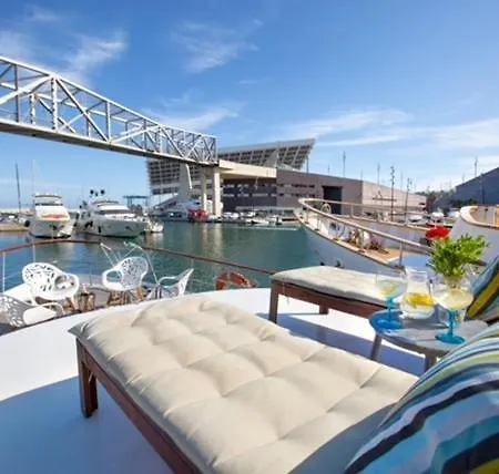 Botel Charming Boat In Barcelona - Perfect Getaway Sant Adria de Besos