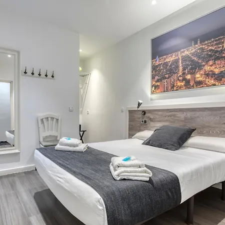 מלון Bedmates 2*