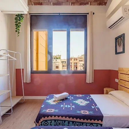 Hostal Bird House Barcelona