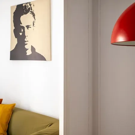 Apartment Centric Gaudi *