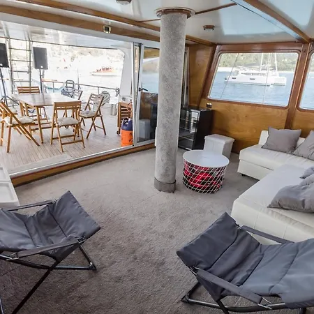 Spacious Yacht Center 5 Barcellona
