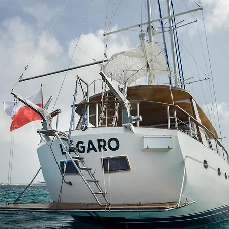 Spacious Yacht Center 5 * Barcellona