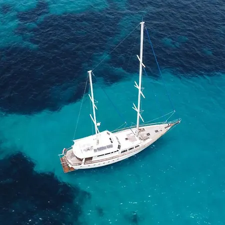Spacious Yacht Center 5 Botel