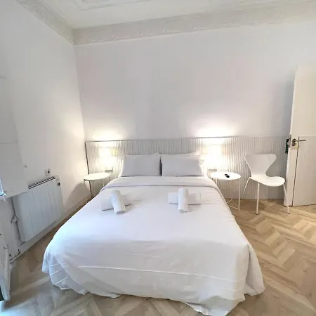 Hotel The Mo Gotic *
