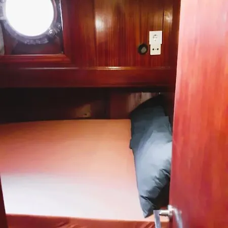 Adara Yacht - Big Turkish Gulet Båthotell Barcelona