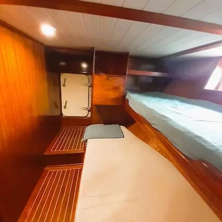 Adara Yacht - Big Turkish Gulet Båthotell