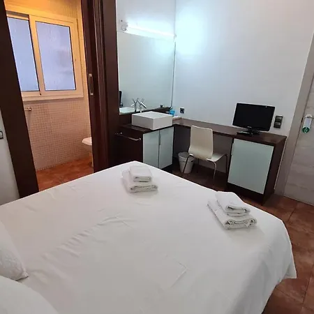 Eixample 2* برشلونة