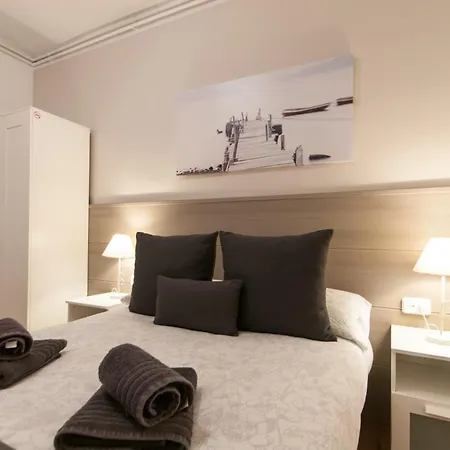 Aribau Apartment *