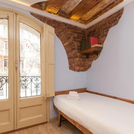 Apartment Homenfun Eixample I Barcelona