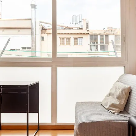 Rum i privatbostad Double With Private Bathroom And Private Kitchen Barcelona